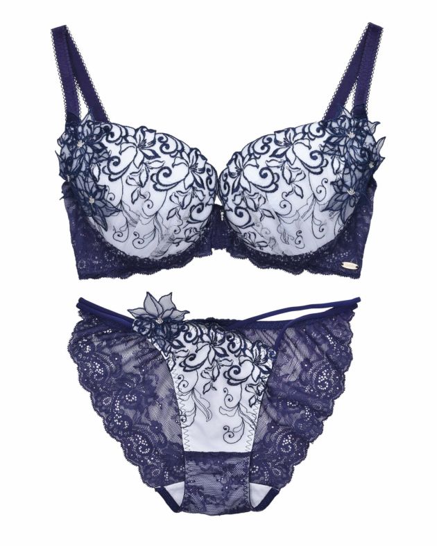 新品 森倉 円 刺しゅうアート ランジェリー Lingerie Bouquet 新品 森倉 刺しゅうアート ランジェリー Lingerie Bouquet